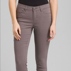 Prana Briann Pant